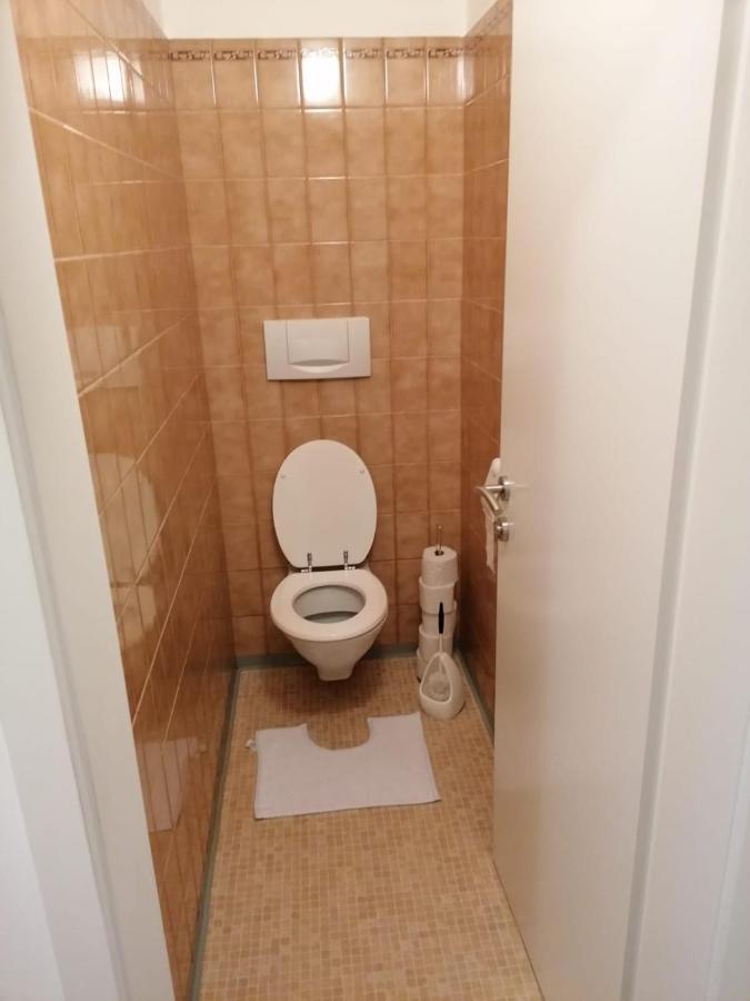 Leobner Wohnung In Zentraler Lage レオーベン エクステリア 写真